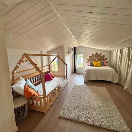 Grande Maison Avec Piscine Terrasse Et Veranda, Ideale En Famille Ou Entre Amis Prázdninový dům