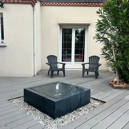 Grande Maison Avec Piscine Terrasse Et Veranda, Ideale En Famille Ou Entre Amis