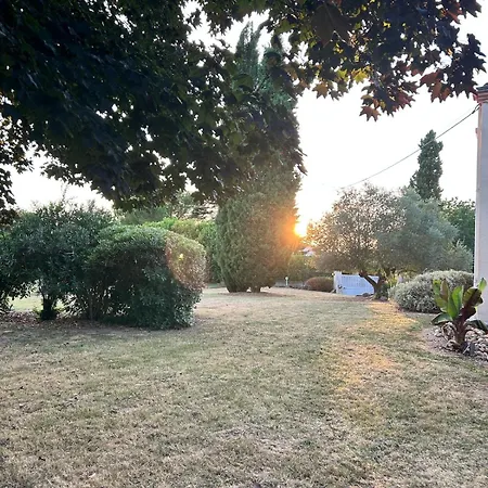 Ferienhaus Grande Maison Avec Piscine Terrasse Et Veranda, Ideale En Famille Ou Entre Amis *