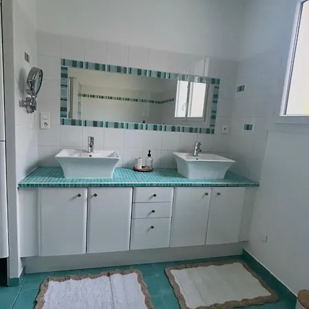 Ferienhaus Grande Maison Avec Piscine Terrasse Et Veranda, Ideale En Famille Ou Entre Amis *
