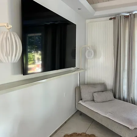 Grande Maison Avec Piscine Terrasse Et Veranda, Ideale En Famille Ou Entre Amis Ferienhaus Tonneins