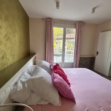 Prázdninový dům Grande Maison Avec Piscine Terrasse Et Veranda, Ideale En Famille Ou Entre Amis *